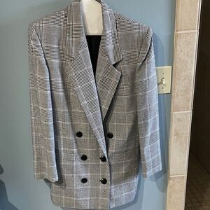 Vintage Kasper for ASL Black and White Checkered Blazer shoulder pads extra long